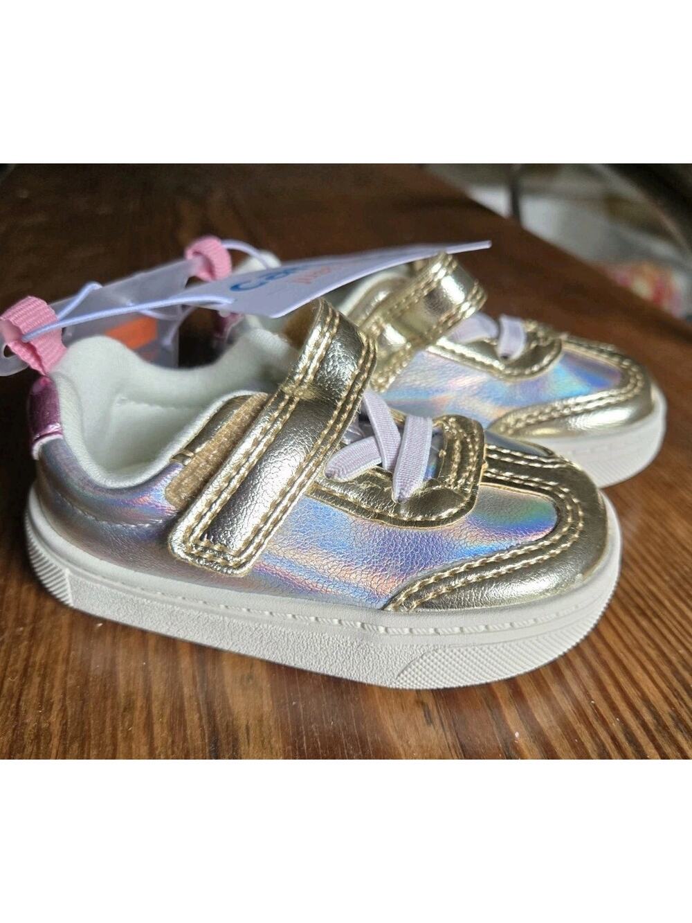 Carters Baby shoes size 0-3 months NWT!